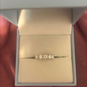 Elegant 18k white gold plated  and Mossianite Stone Ring